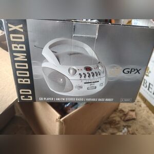 GPX White Portable CD Player with AM/FM Stereo